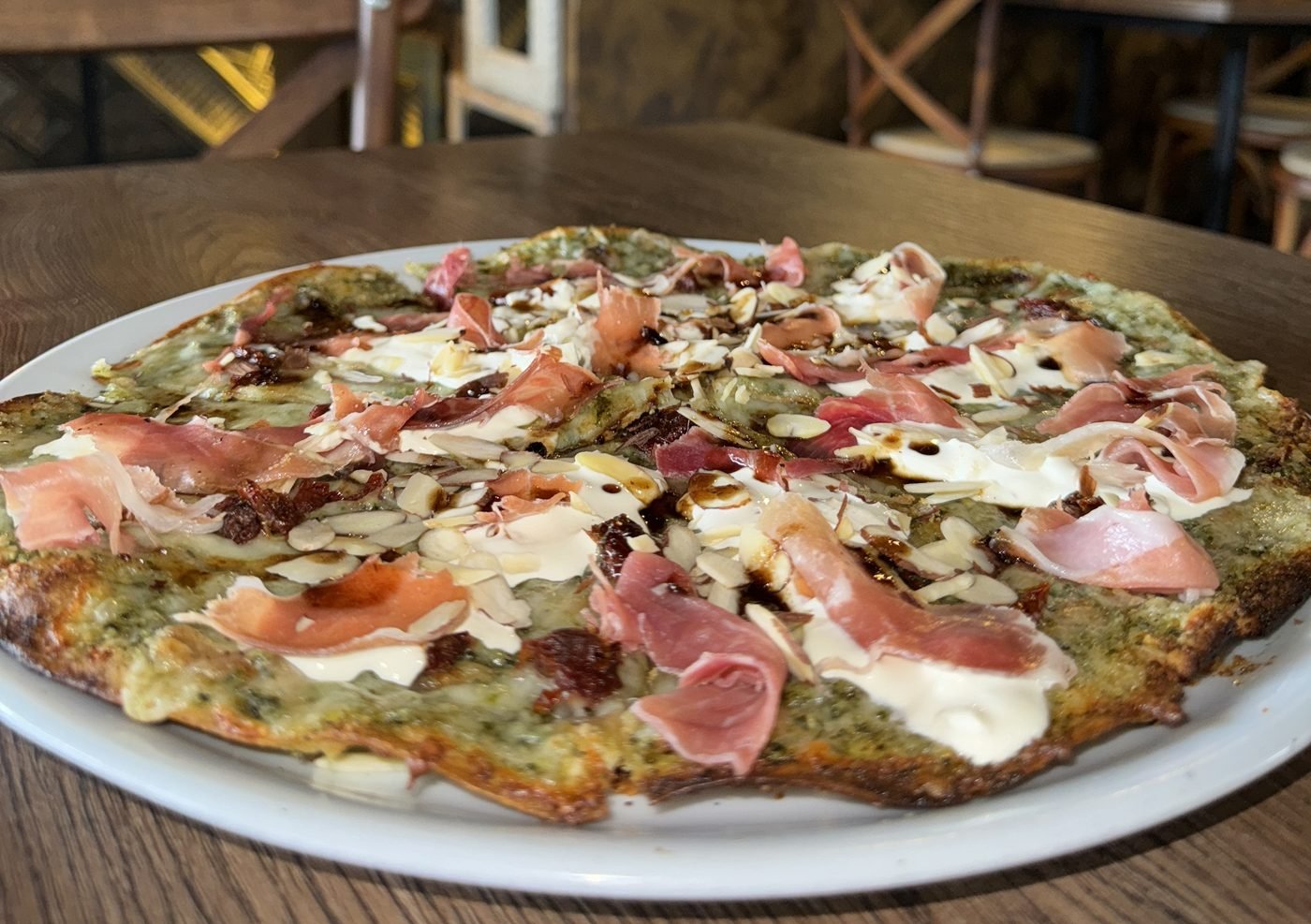 Pizza Umbría de masa delgada de Trattoria Grappolo, para pedir a domicilio en Rionegro y Llanogrande